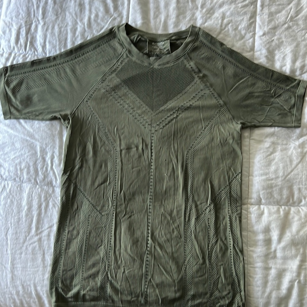Athleta army shirt sleeve green top